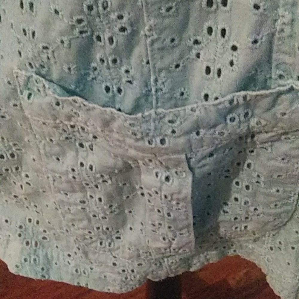 Eyelet Jacket - Picture 2 of 4